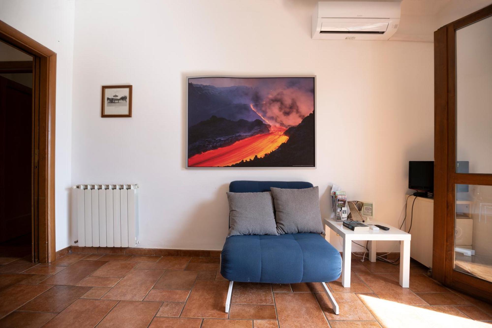 Apartment La Circumetnea Home