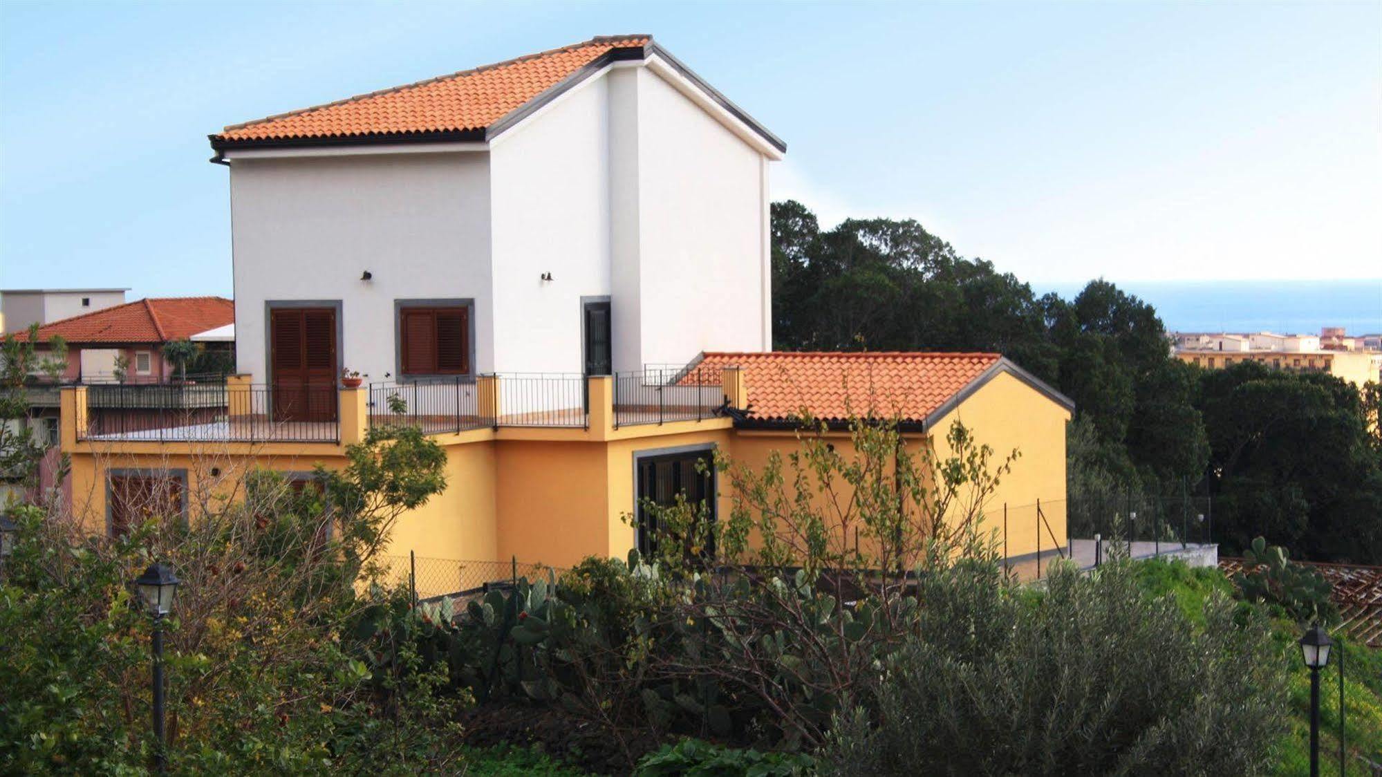 Apartment La Circumetnea Home Catania